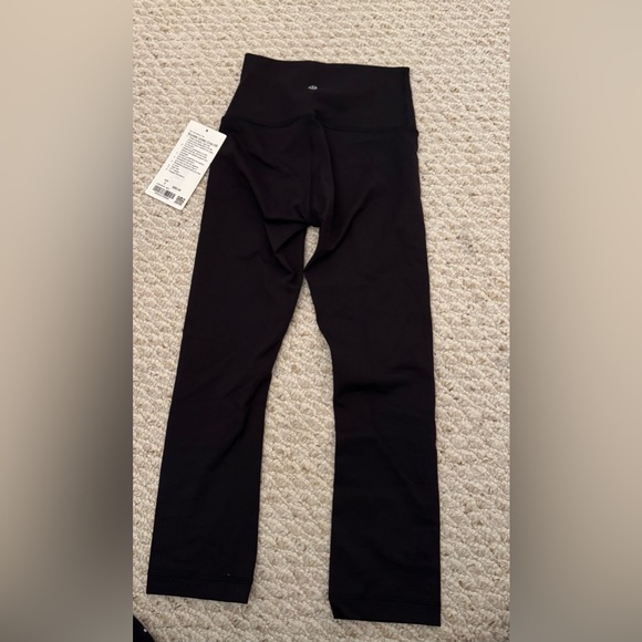 NWT Lululemon Wunder Under Crop Highrise Legging - Picture 3 of 5